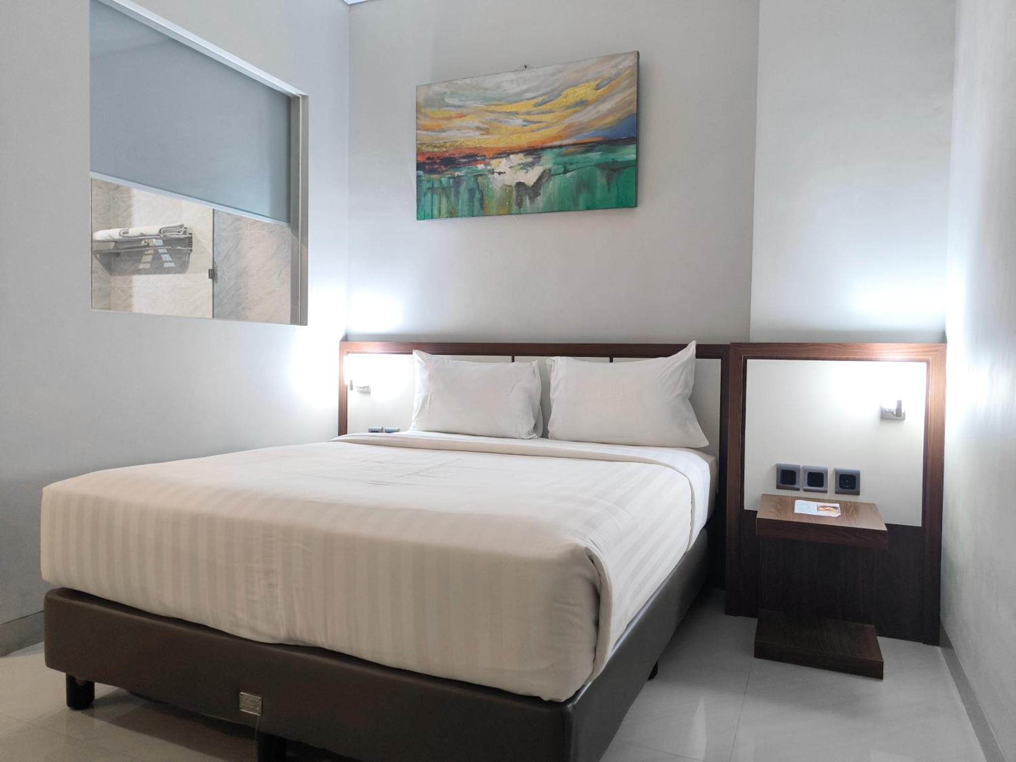 Rylich Panorama Hotel Sorong Room photo