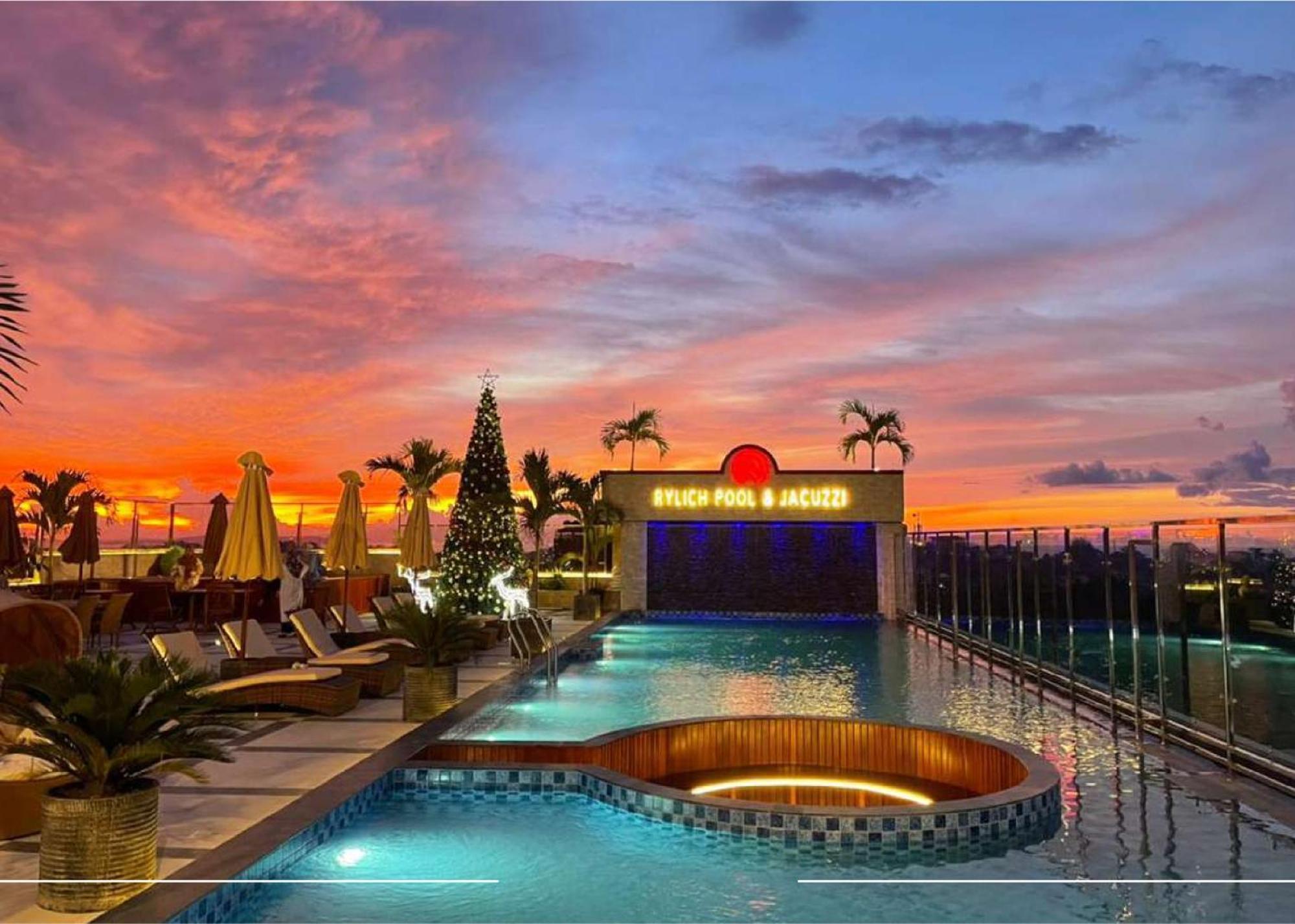 Rylich Panorama Hotel Sorong Exterior photo